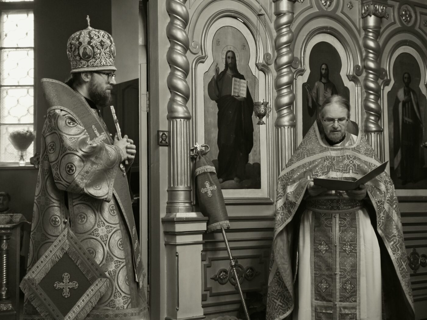 Arhimandriit Saamuel (Karask) loeb ette iguumenja Filareta õnnitluskirja